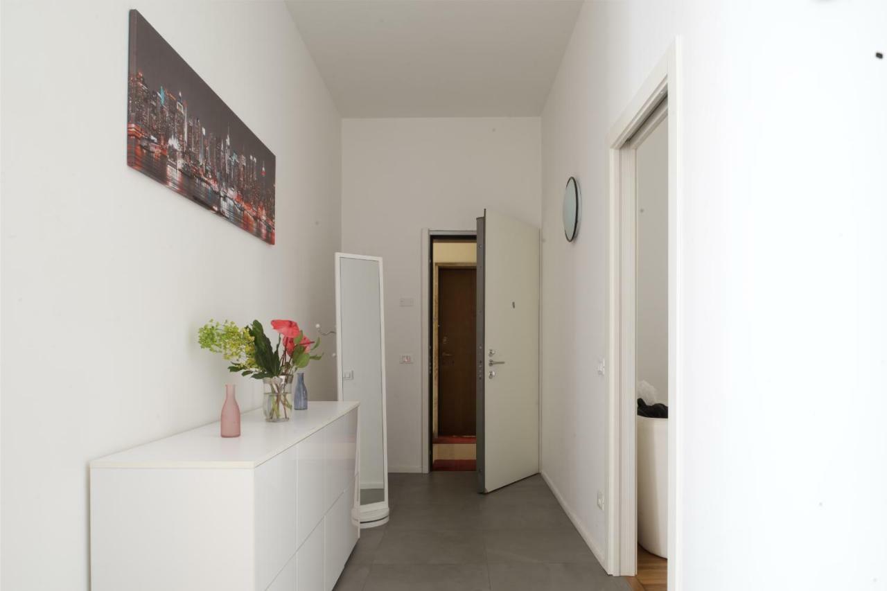 Exclusive 3 Bedrooms Apartment Near Duomo Milano Exteriör bild